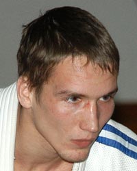 Антон Попов